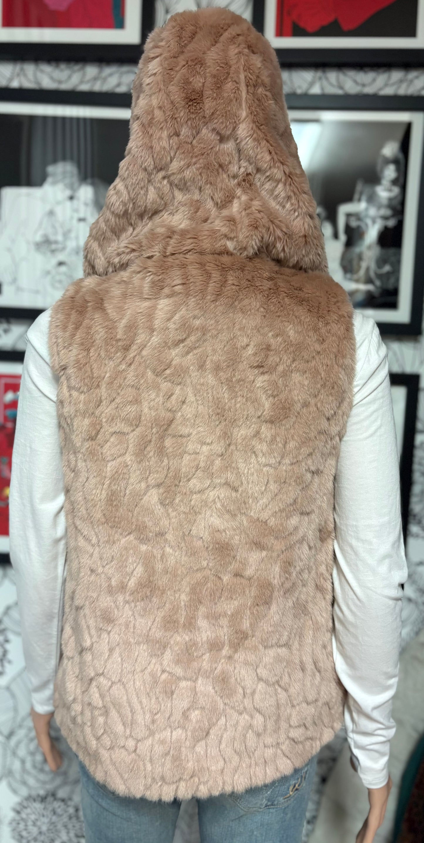 Express Faux-Fur Hooded Vest – Blush Nude (XS/S, NWT)