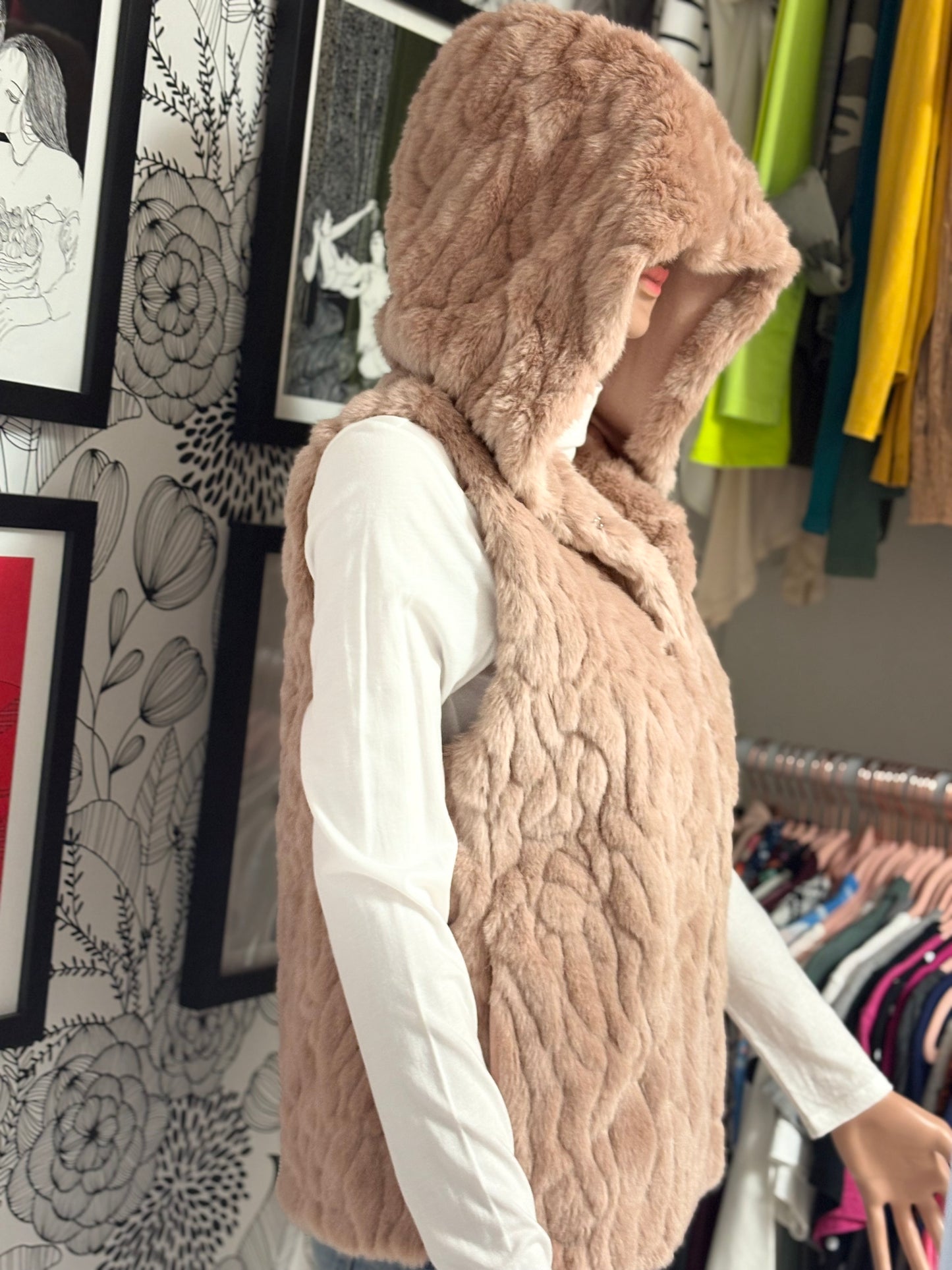 Express Faux-Fur Hooded Vest – Blush Nude (XS/S, NWT)