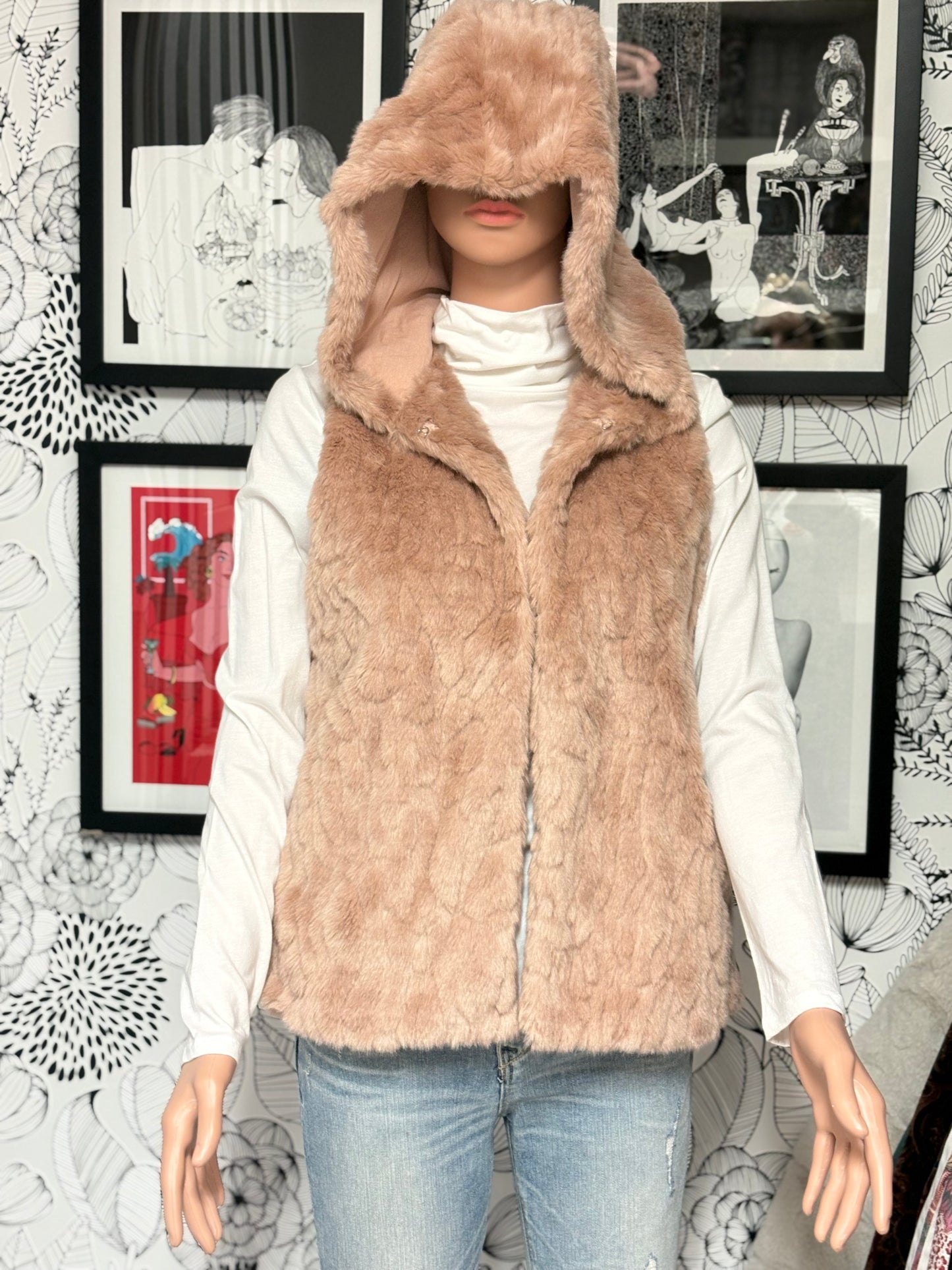 Express Faux-Fur Hooded Vest – Blush Nude (XS/S, NWT)