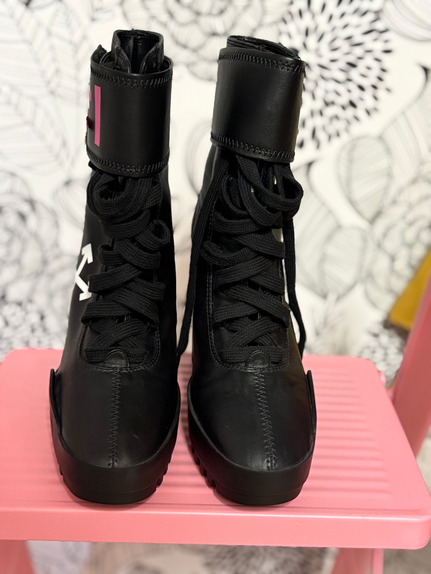 Off-White Arrow Moto Wrap Platform Heeled Boots – Virgil Abloh – Size 37 – New