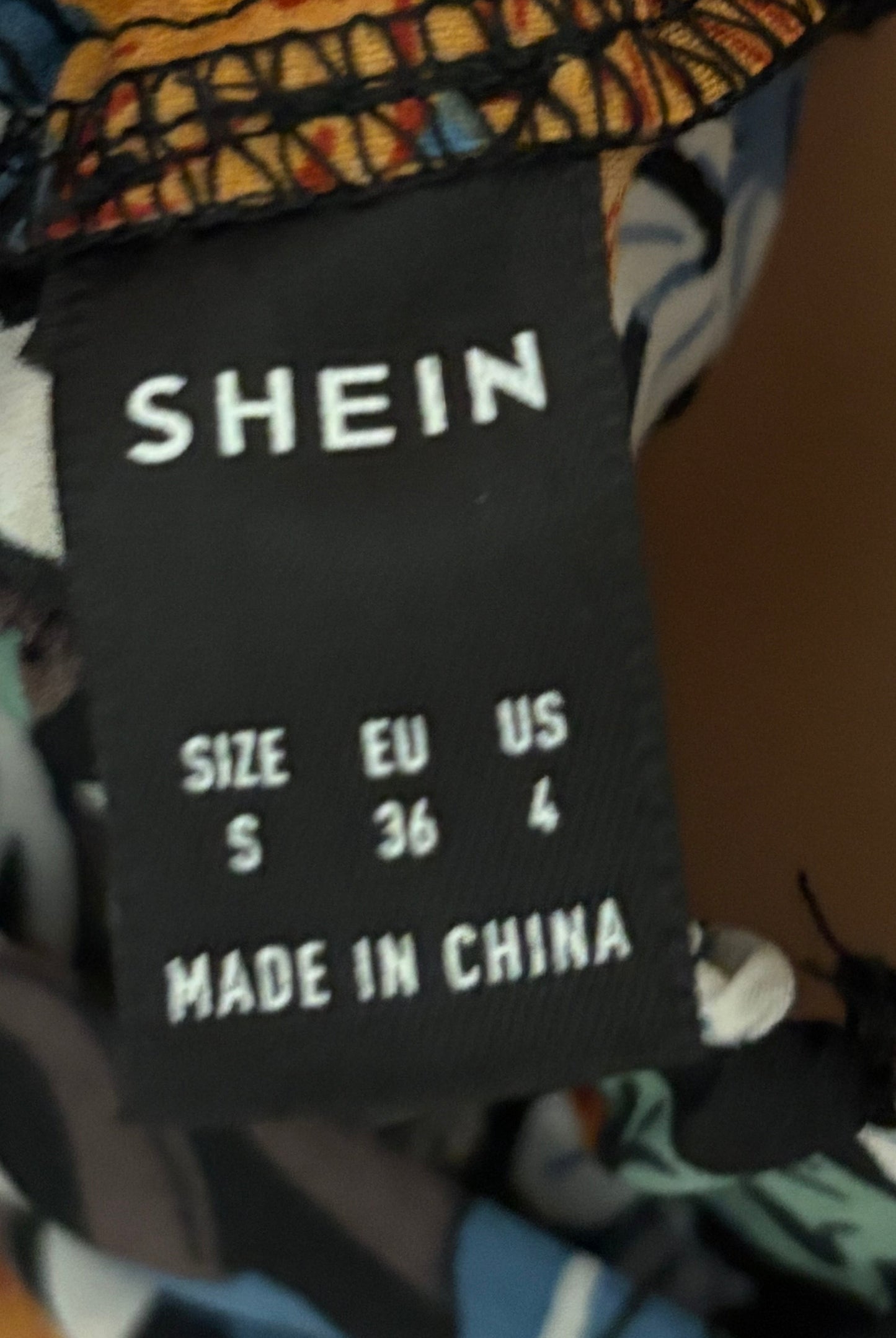 Tropical Floral Open-Back Mini Dress – Long Sleeve, Tie Detail (Size Small)