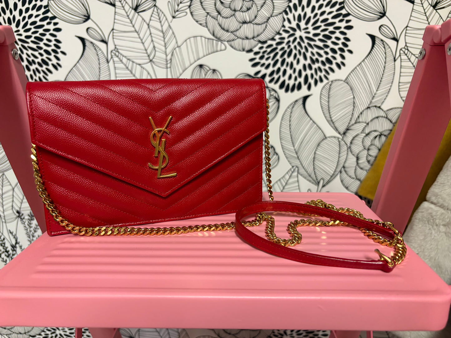 Saint Laurent Cassandre Envelope Chain Wallet in Lambskin – Deeply Red

Current Retail: $1,500 + tax (direct from YSL)