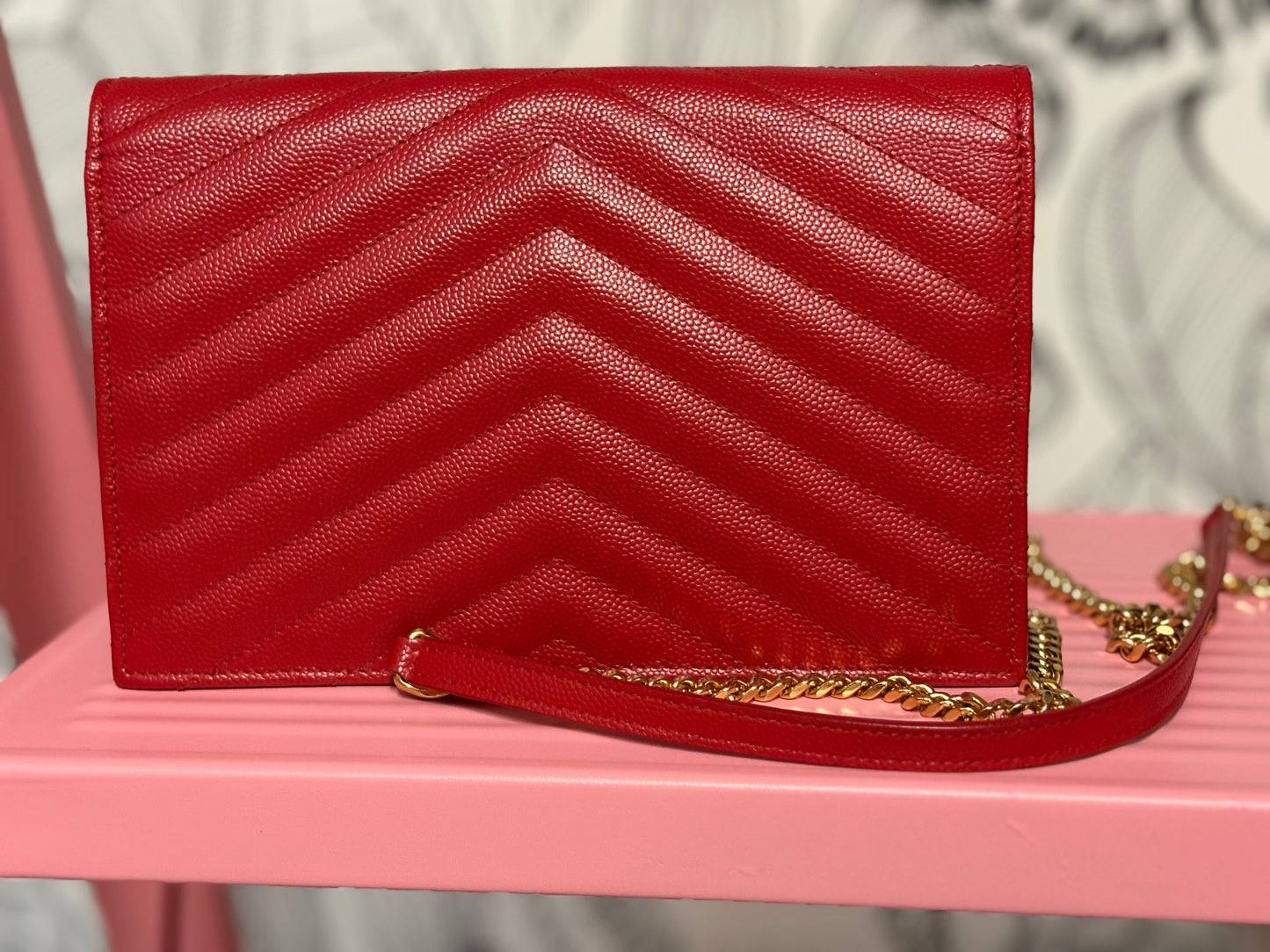 Saint Laurent Cassandre Envelope Chain Wallet in Lambskin – Deeply Red

Current Retail: $1,500 + tax (direct from YSL)