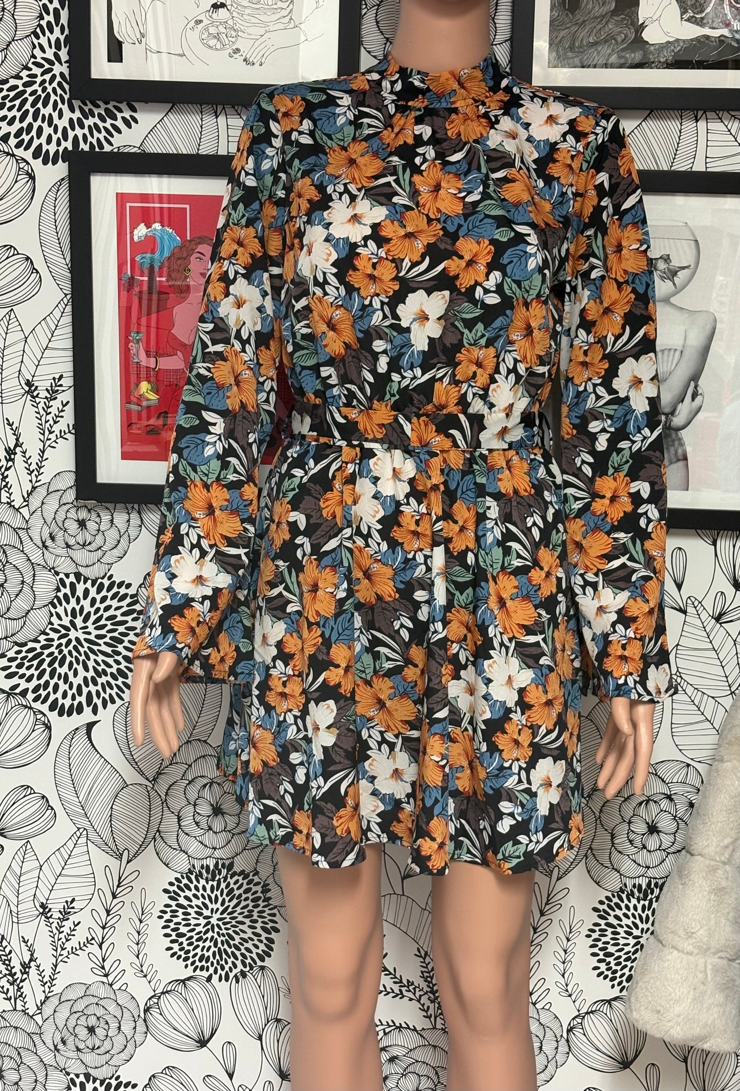 Tropical Floral Open-Back Mini Dress – Long Sleeve, Tie Detail (Size Small)