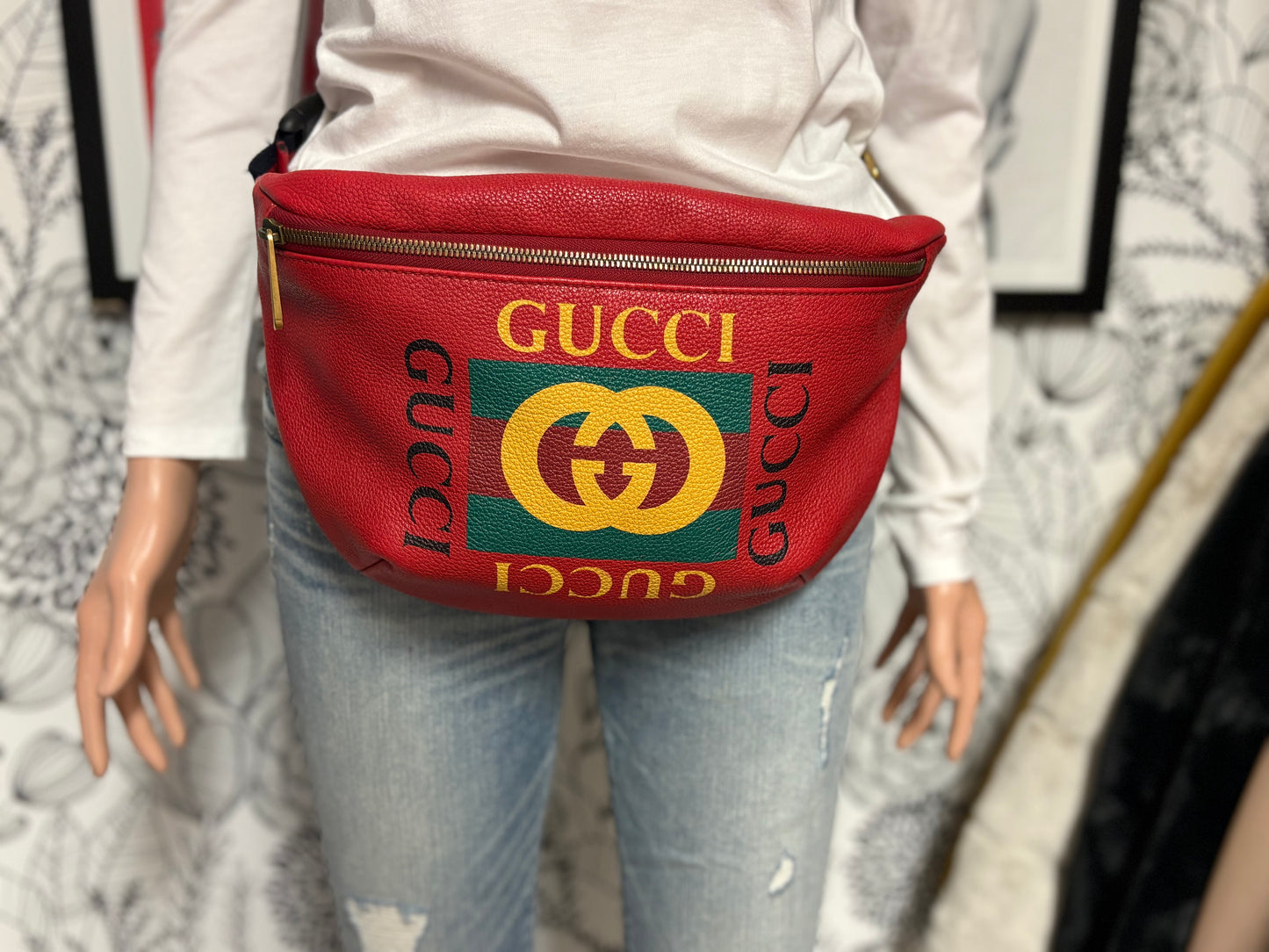 Gucci Grained Calfskin Large Logo Belt Bag – Hibiscus Red