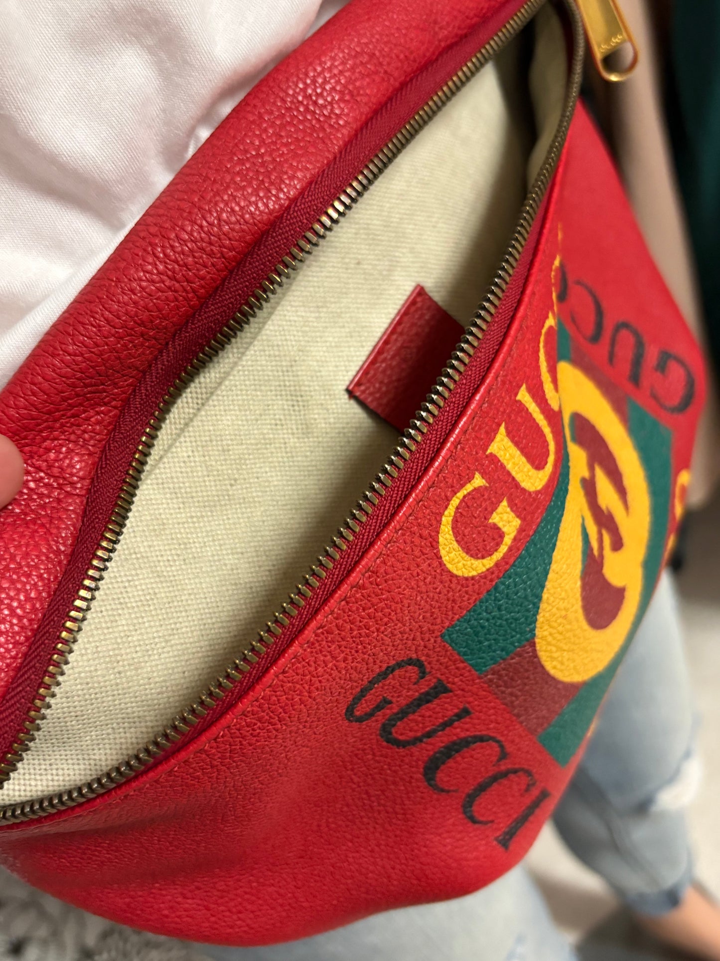 Gucci Grained Calfskin Large Logo Belt Bag – Hibiscus Red