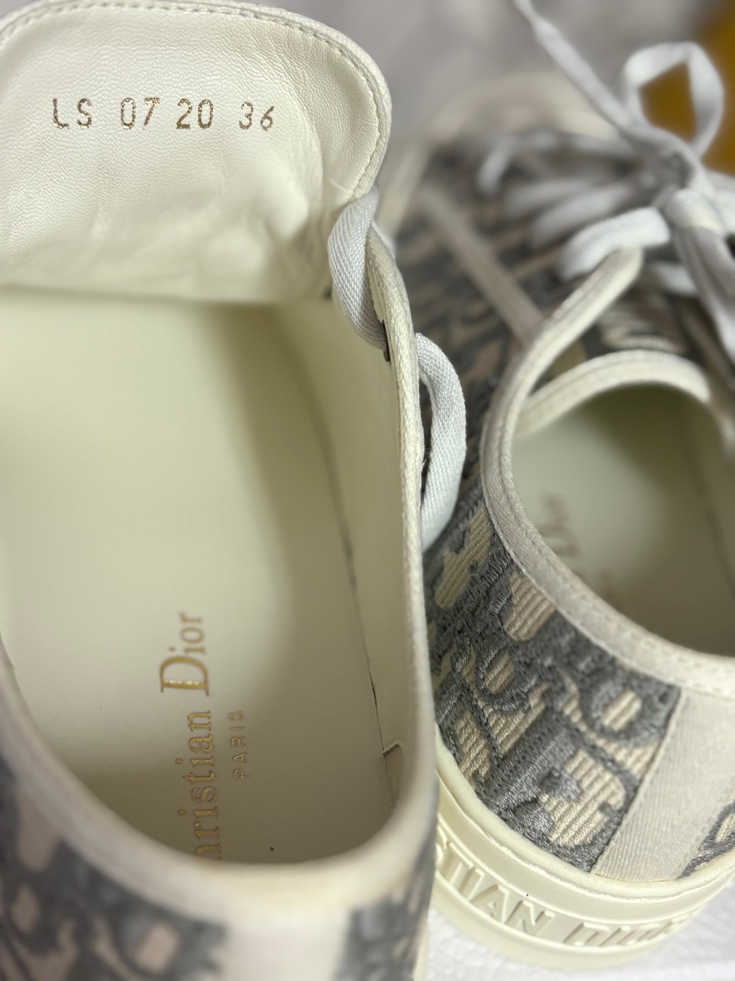 Christian Dior Walk’N’Dior Oblique Sneakers – New With Box – Size 36