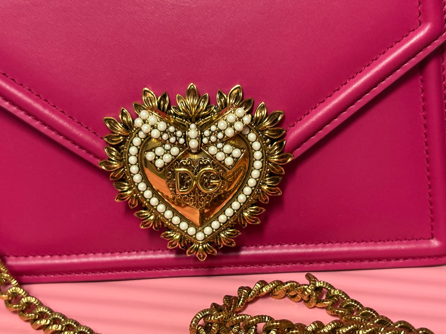 Dolce & Gabbana Devotion Mini Top Handle Bag in Hot Pink – New with Box