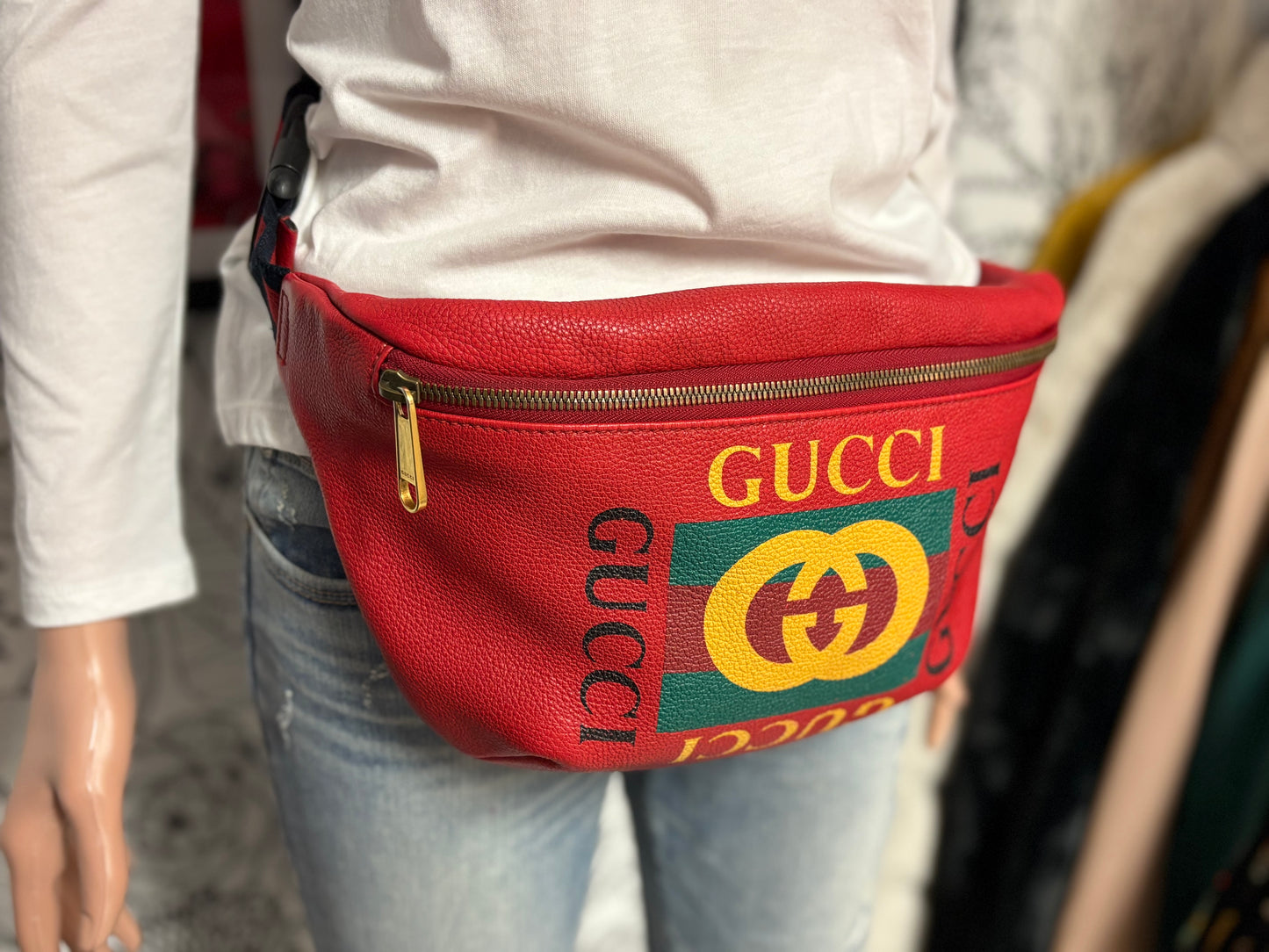 Gucci Grained Calfskin Large Logo Belt Bag – Hibiscus Red