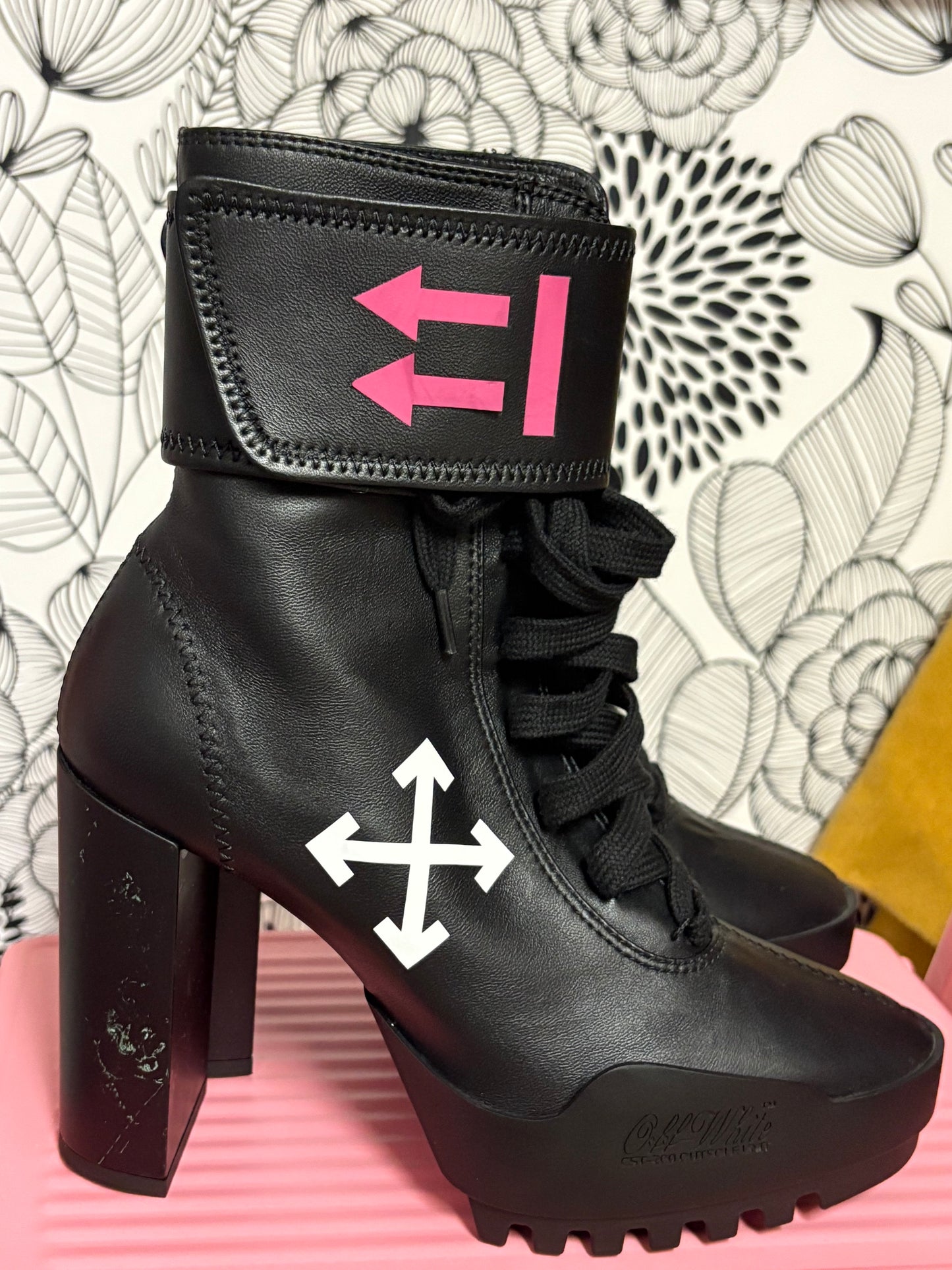 Off-White Arrow Moto Wrap Platform Heeled Boots – Virgil Abloh – Size 37 – New
