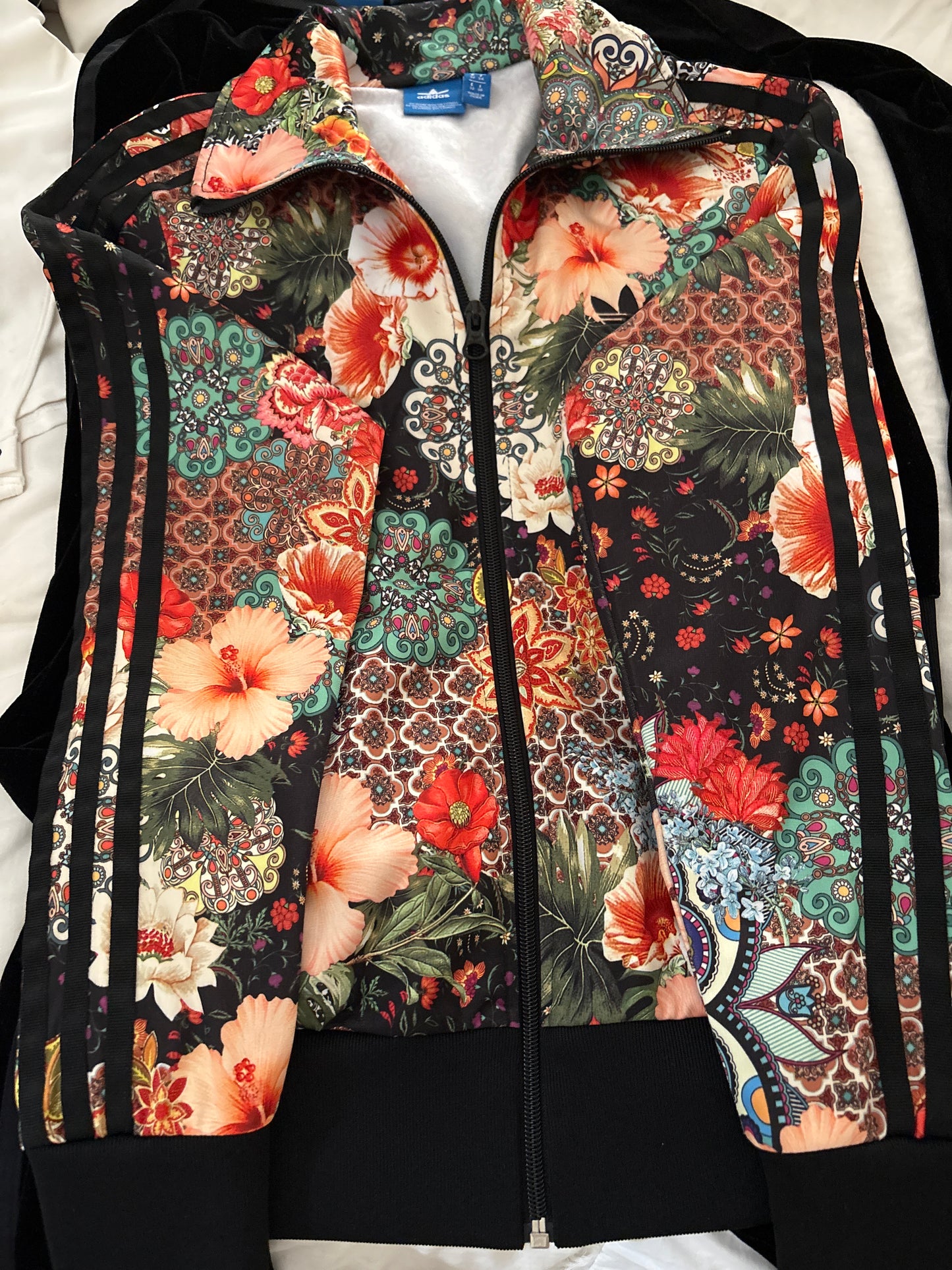 Adidas Originals Floral Print Full Zip Track Jacket 🌺🖤