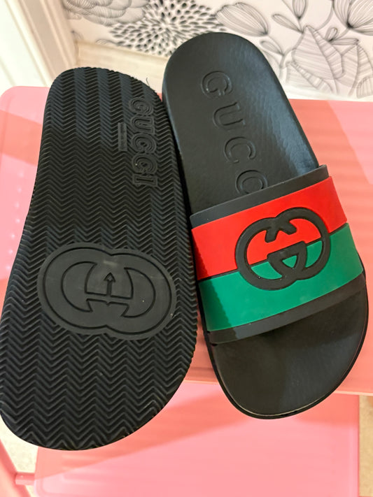 Gucci Web Slide Sandals – Size 38 – New With Box