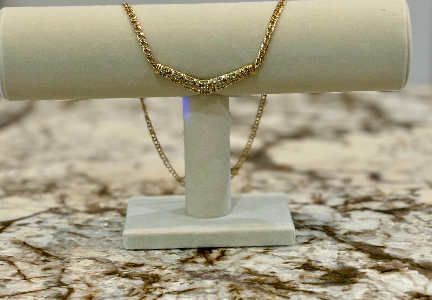 14K Gold Diamond-Cut Bar Necklace